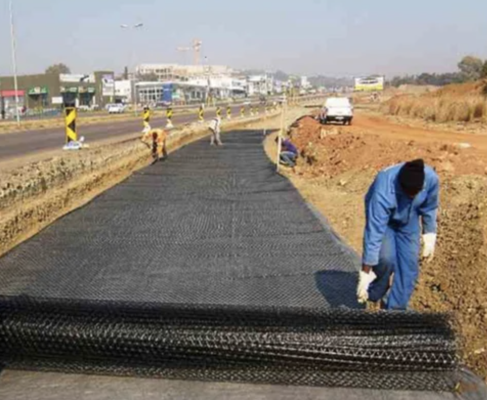 Read more about the article Mengenal Fungsi Geotextile dalam Proyek Infrastruktur Nasional Bersama Petrane.co.id